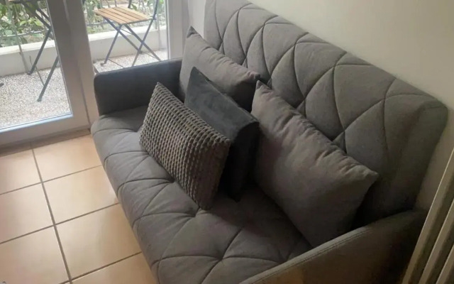 Athens Nice n Easy Apartment
