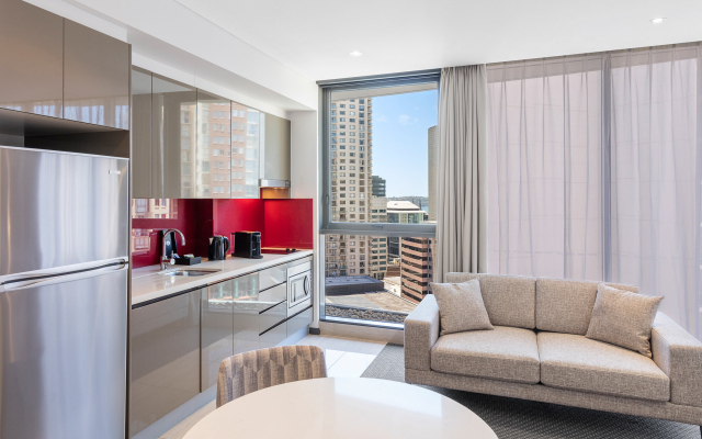 Meriton Suites Campbell Street, Sydney