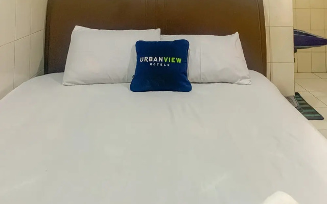 Urbanview Hotel Favorit Pamanukan Subang