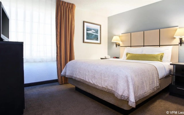 Sonesta Simply Suites Clearwater St. Petersburg
