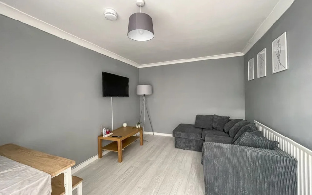 Cosy Modern AND Contemporary Home Close TO Centre