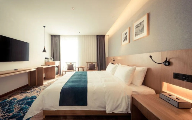 Qianna Qianxun Hotel