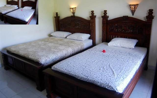 Adi Santia Bungalows
