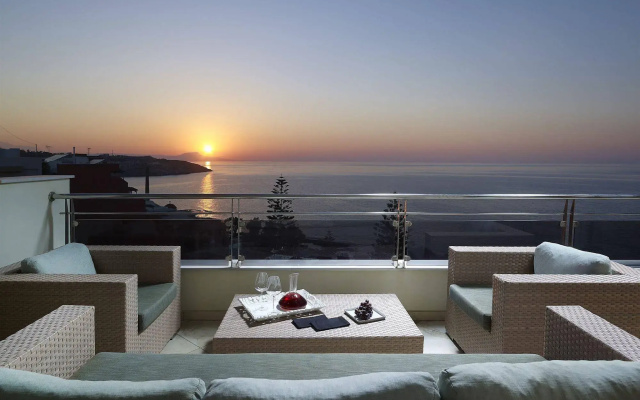Macaris Suites and SPA