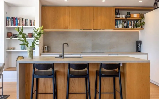 Onetangi Seaview Residence