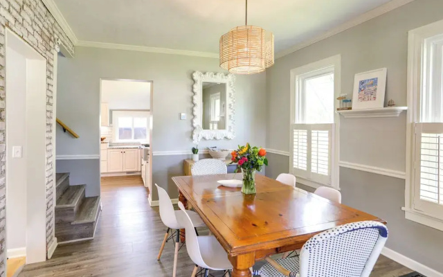 Vermilion Home - Walk to Main Street Beach!