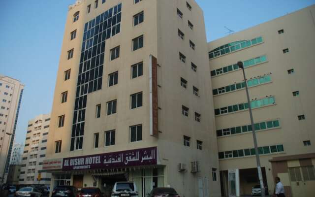 Отель Al Bishr Hotel Apartments ОАЭ, Шарджа - отзывы, цены и фото номеров - забронировать отель Al Bishr Hotel Apartments онлайн вид на фасад