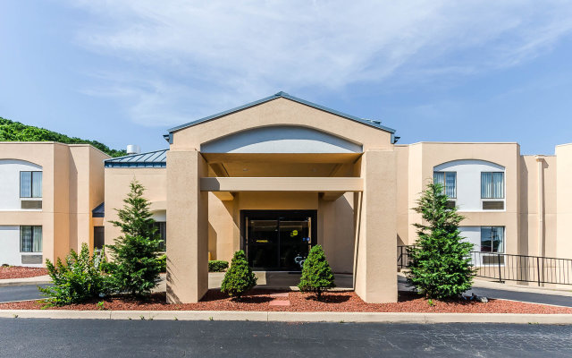 Sleep Inn Tanglewood in Roanoke, United States of America from 120$, photos, reviews - zenhotels.com hotel front