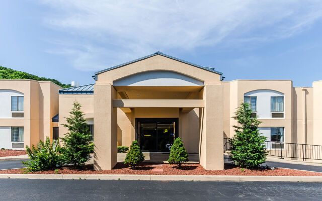 Sleep Inn Tanglewood in Roanoke, United States of America from 110$, photos, reviews - zenhotels.com hotel front