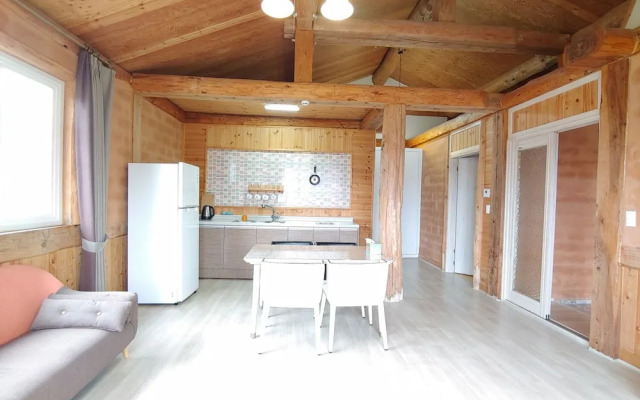 Geumok Log Pension