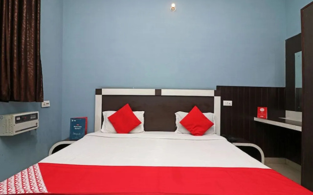 OYO 29127 Hotel Crown Tower