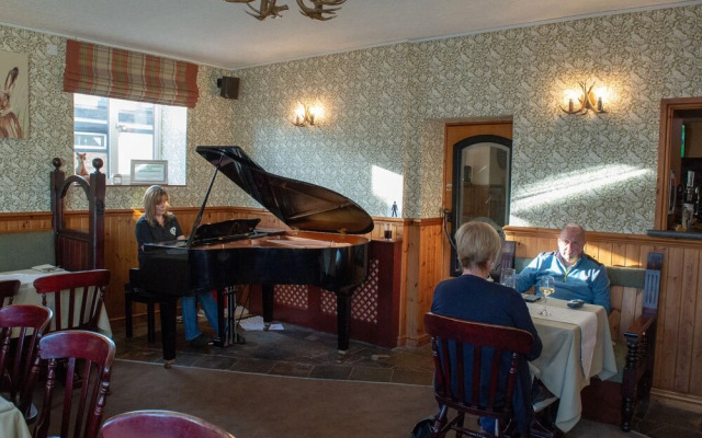 The Kinmount Hotel