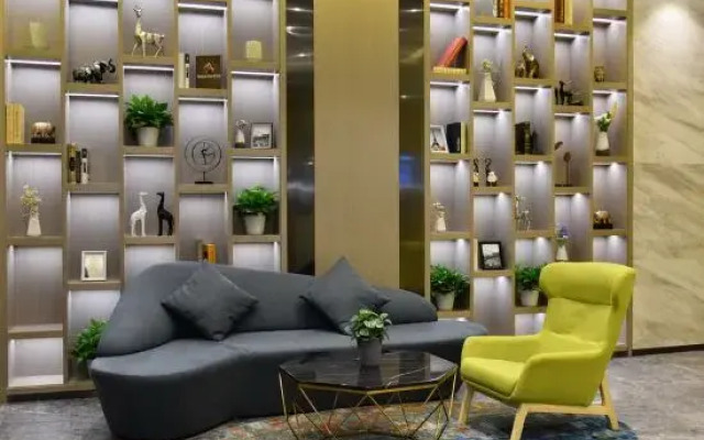 Bojin Hotel (Hubei Metro Station Branch, Luohu Port)