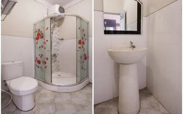 Artha Ambarukmo Exclusive by OYO Rooms