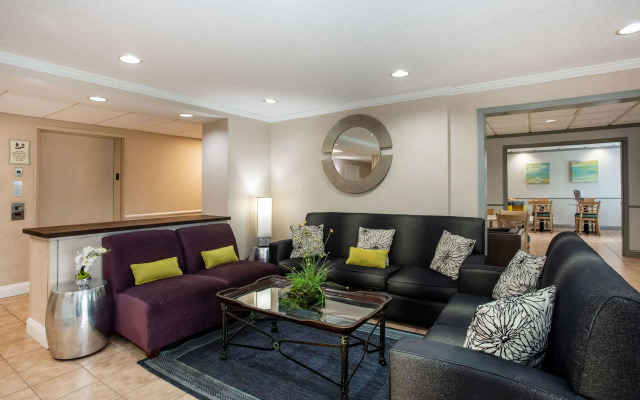 La Quinta Inn & Suites by Wyndham Melbourne Viera