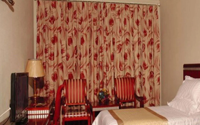 Golden Phoenix Hotel