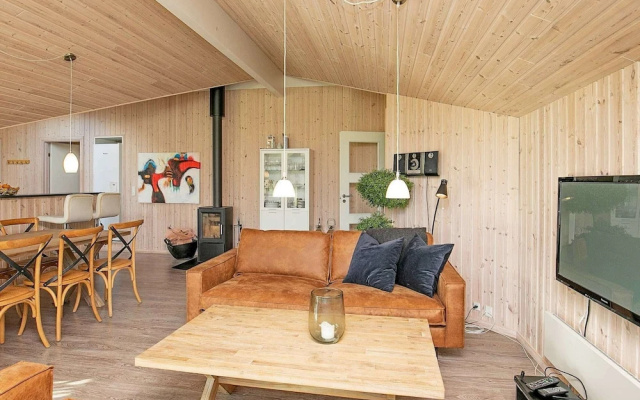 8 Person Holiday Home in Albaek