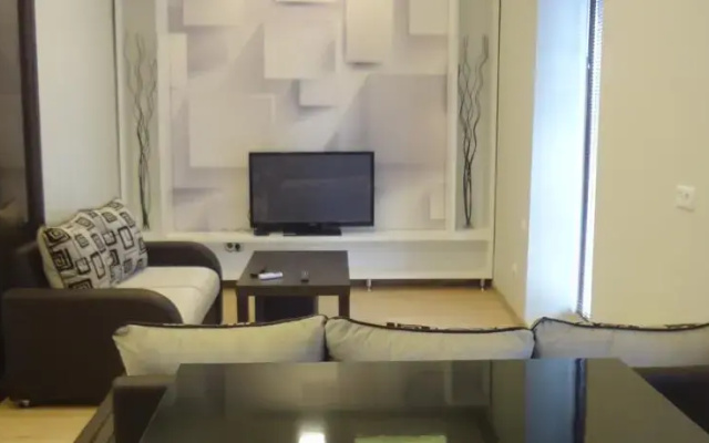 Modern Komitas Flat