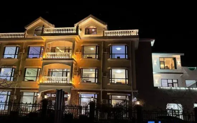 Jizhou Jiushanding Yinlu Chinese Inn Homestay