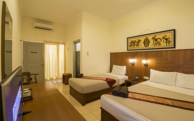 Poncowinatan Hotel
