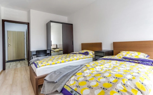 Penguin Apartments Dlugosza