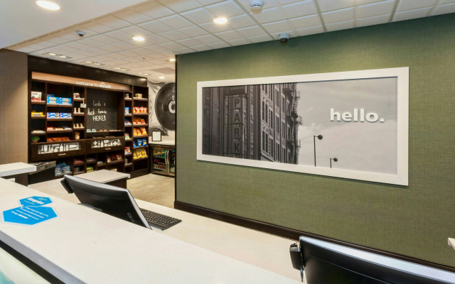 Hampton Inn & Suites Duluth North/Mall Area