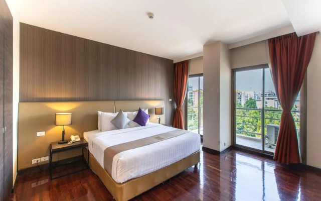 Отель Mida Hotel Don Mueang Airport