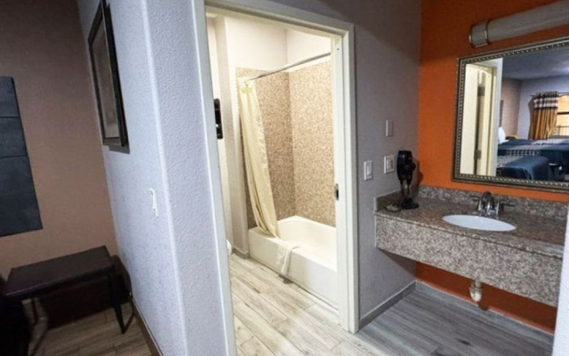 Downtowner Inns & Suites IAH Airport-Humble