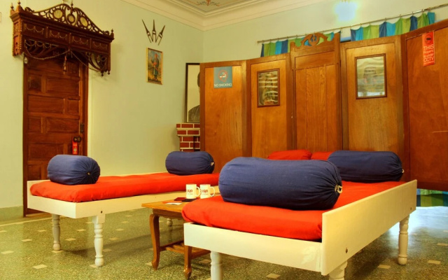 Oyo 1587 Ambavgarh Palace