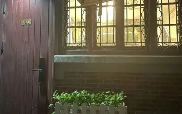 Ling Homestay (Jing'an Temple Branch)
