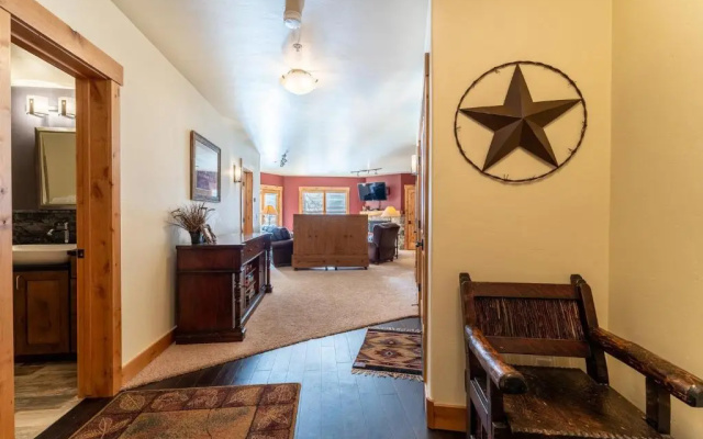 Tenderfoot Lodge by Summit County Mountain Retreats