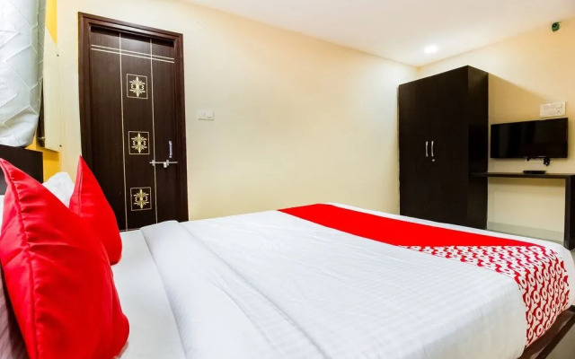 OYO 40125 Srirama Hotels, Gachhibowli