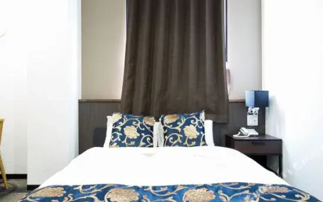 Holiday Pearl Hotel