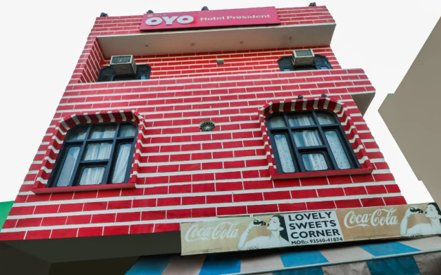 Hotel President By OYO Rooms