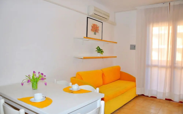 Nice Apartment With Terrace and Swimming Pool