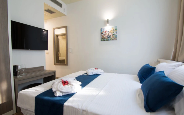 Hotel Omia
