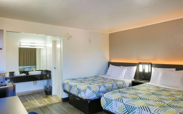 Motel 6 Sacramento, CA - Central