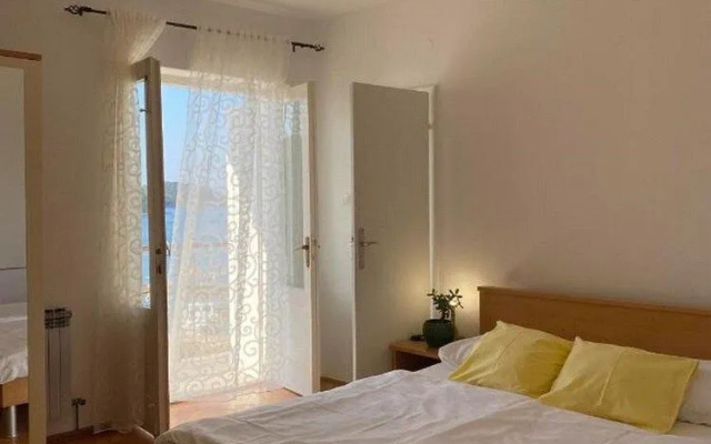 Apartment Sea