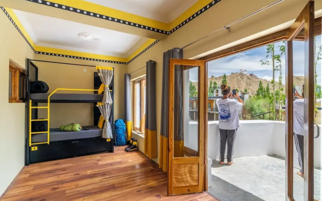 The Hosteller Leh - Hotel Bayshu