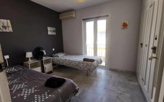 1½ Min. Walk From the Beach