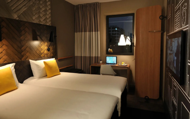 Ibis Casa-voyageurs