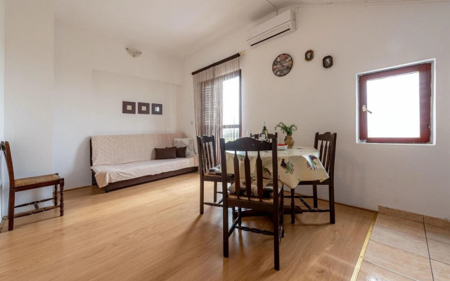 Amazing Apartment in Vrsi With Wifi and 1 Bedrooms