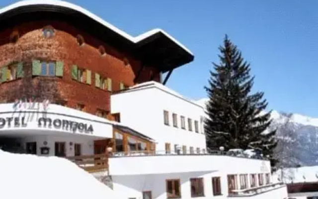 Hotel Montjola