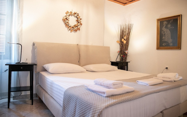 Areopolis Central Apartment