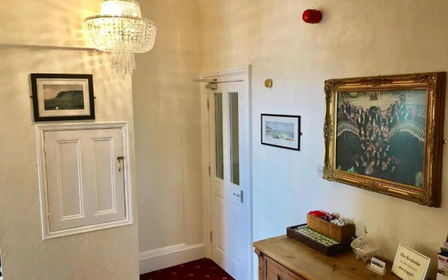 Rockside Hotel