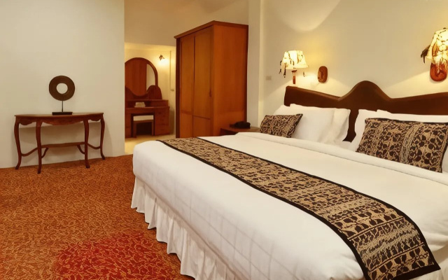 Thongsomboon Club Hotel