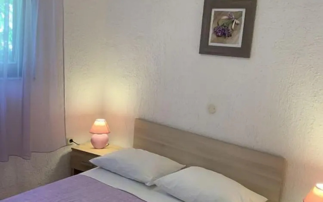 Cozy Dorina Apartment for 2