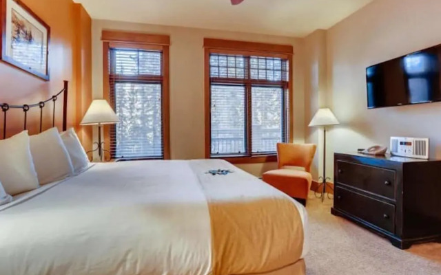 Premier 1 Bedroom Ski in, Ski out Lone Eagle Condo With the Best Access to Skiing in Keystone