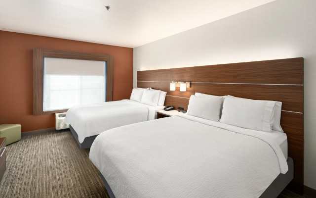 Holiday Inn Express & Suites Interstate 90 by IHG