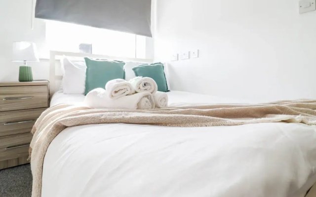 Cosy and Bright 1-bedroom Stay